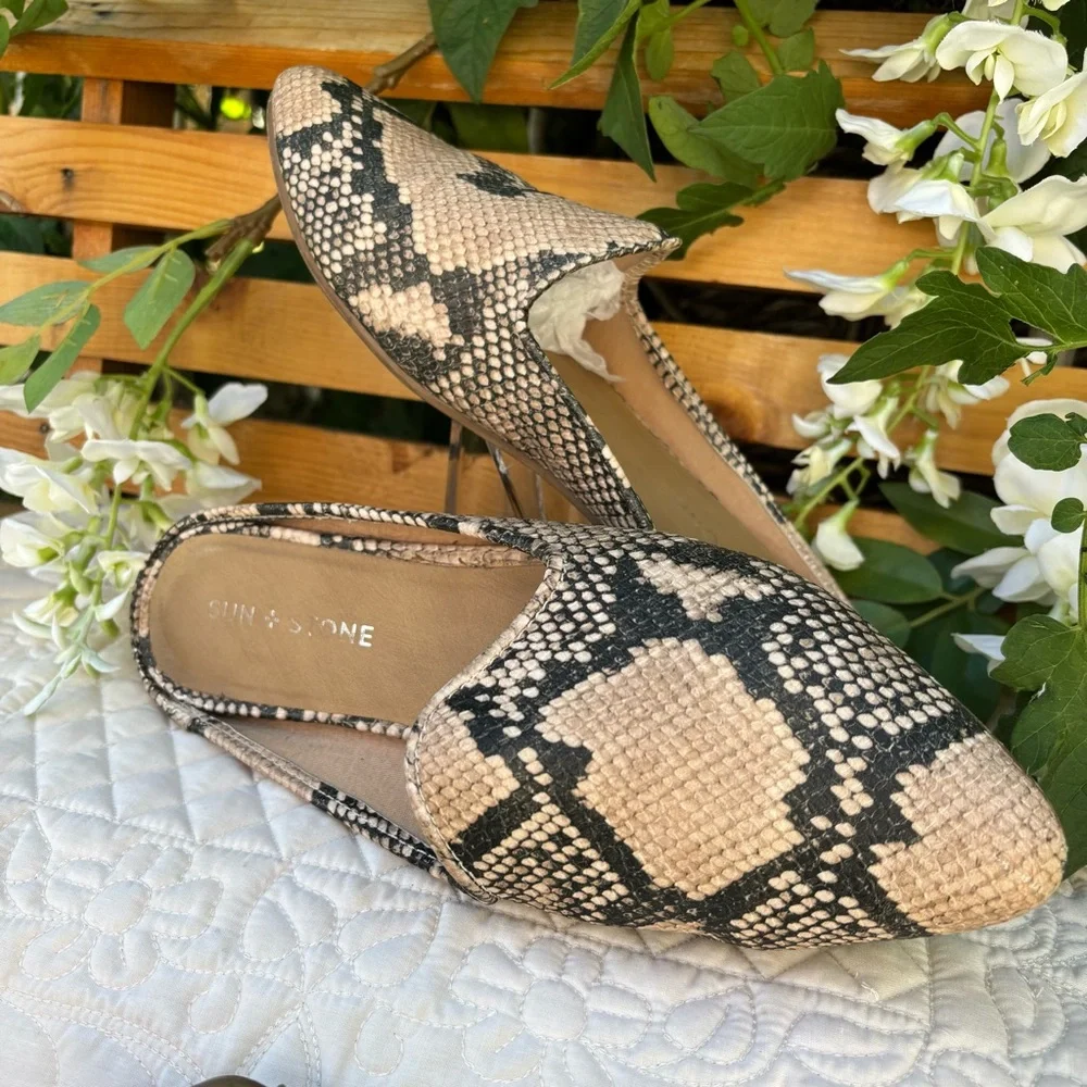 Sun +‎ Stone Beige and Black Patterned Loafers